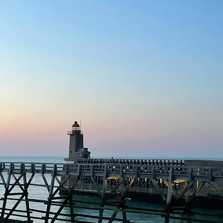 La Petite Escapade - Maison De Pecheur Traditionnelle - Centre-ville Nyaraló *